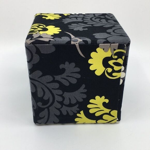 Vera Bradley Baroque fabric ornament storage or trinket box - Picture 6 of 11